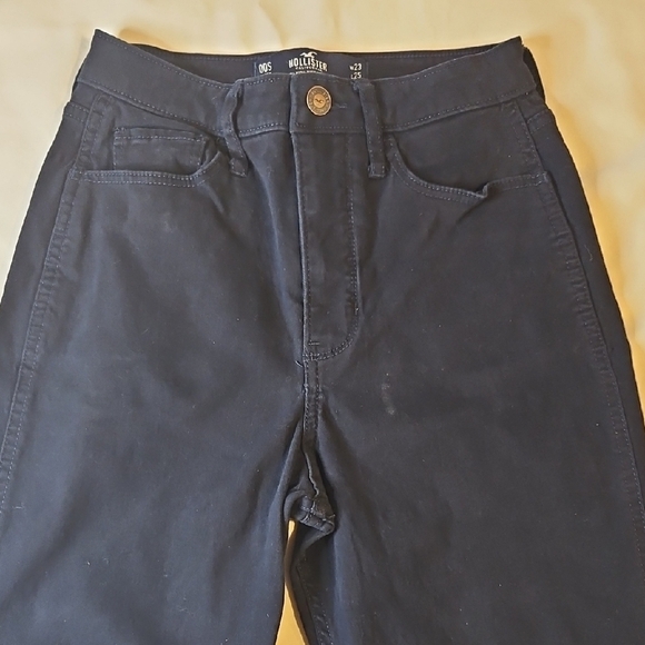 Hollister Denim - Hollister Dark Blue Ultra High Rise Mom Pant Size 23 Denim